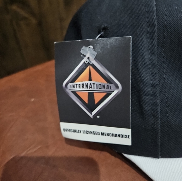 New!!! Trucker Hat. Adjustable.‎ - Picture 3 of 5
